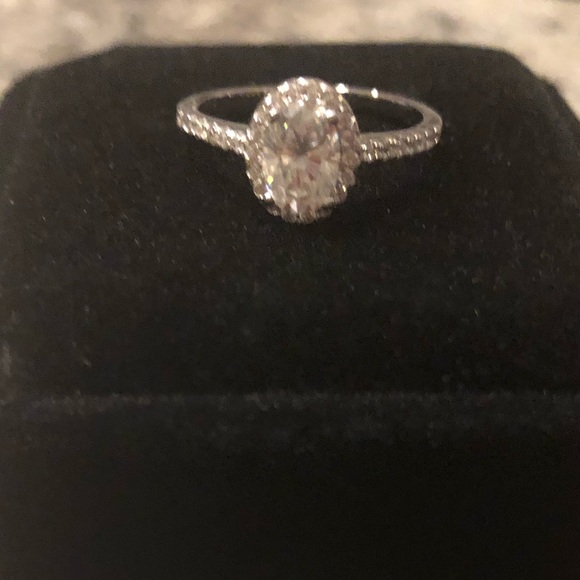 New Certified 1ct. Oval Cut Diamond Moissanite Engagement Ring - Picture 4 of 12